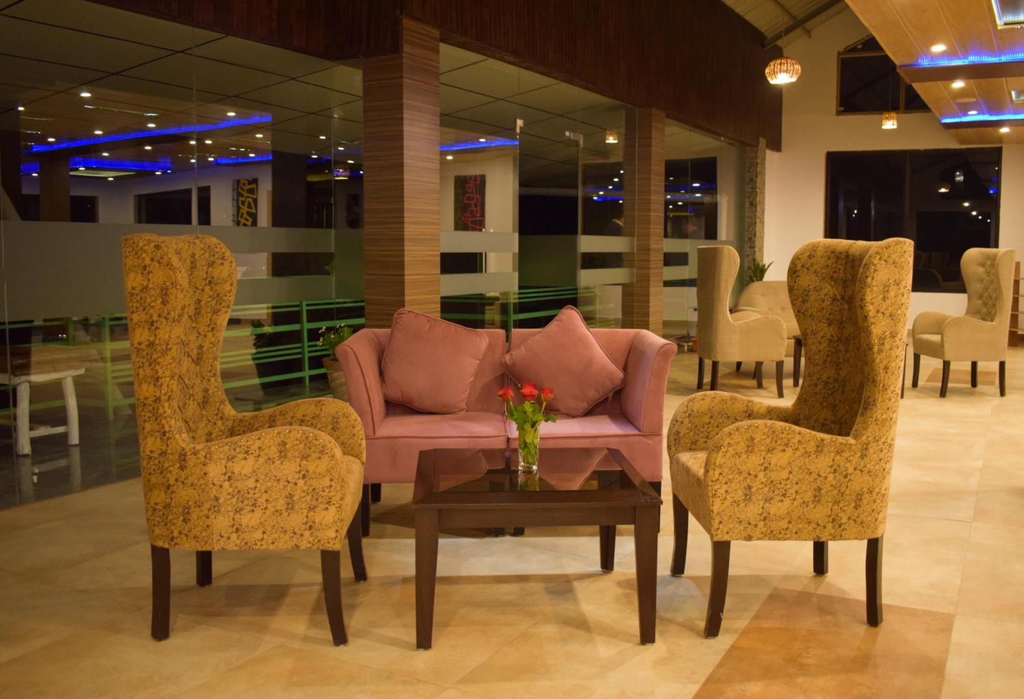 Valley View Resort Mashobra - Best Holiday Home For Vacations 심라 외부 사진